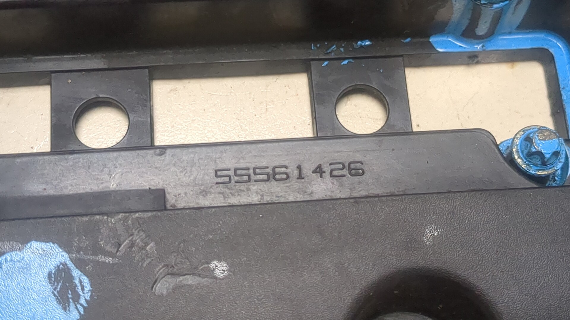 Крышка клапанная ГБЦ