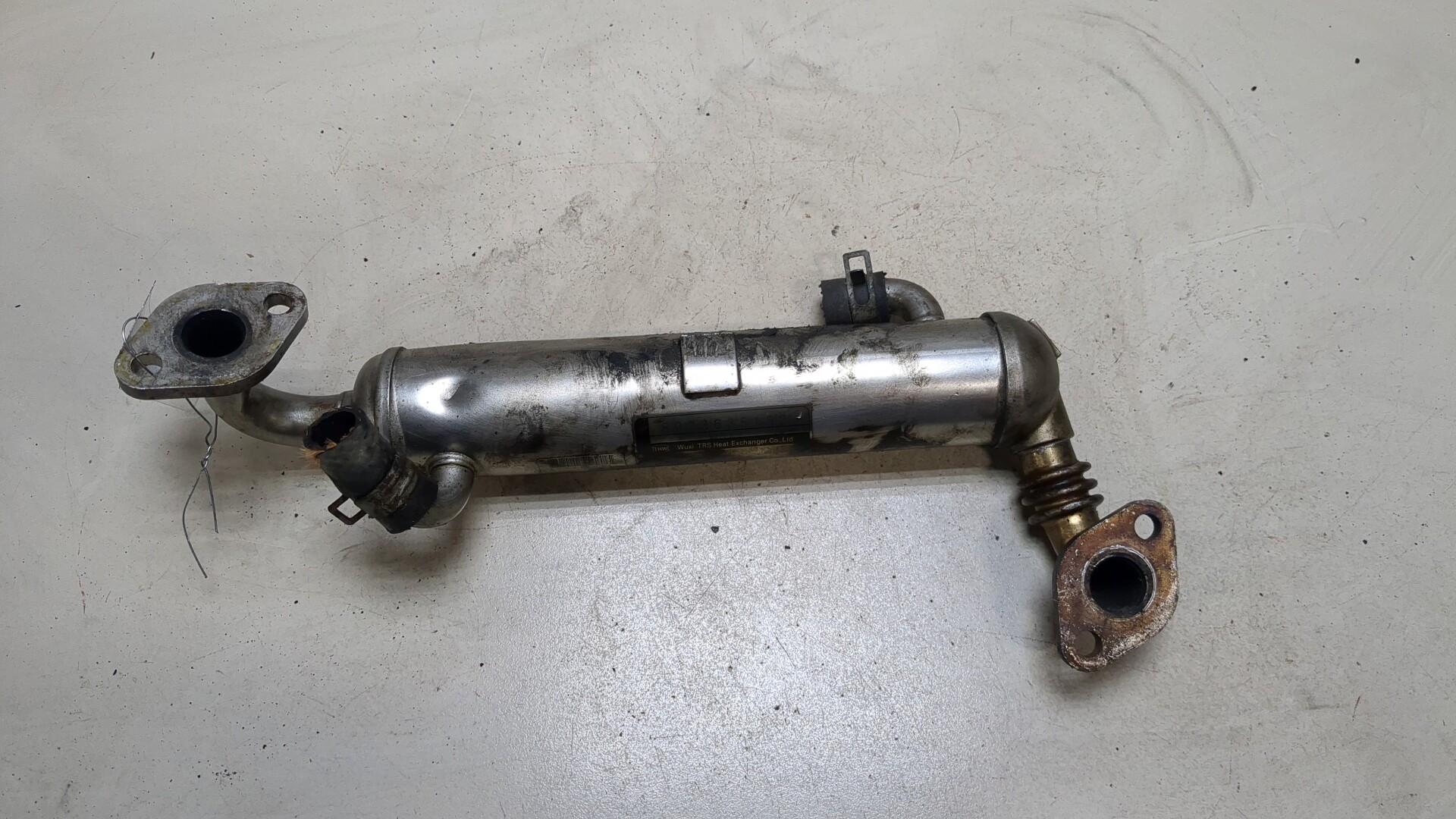 Тройник вентиляции картерных газов