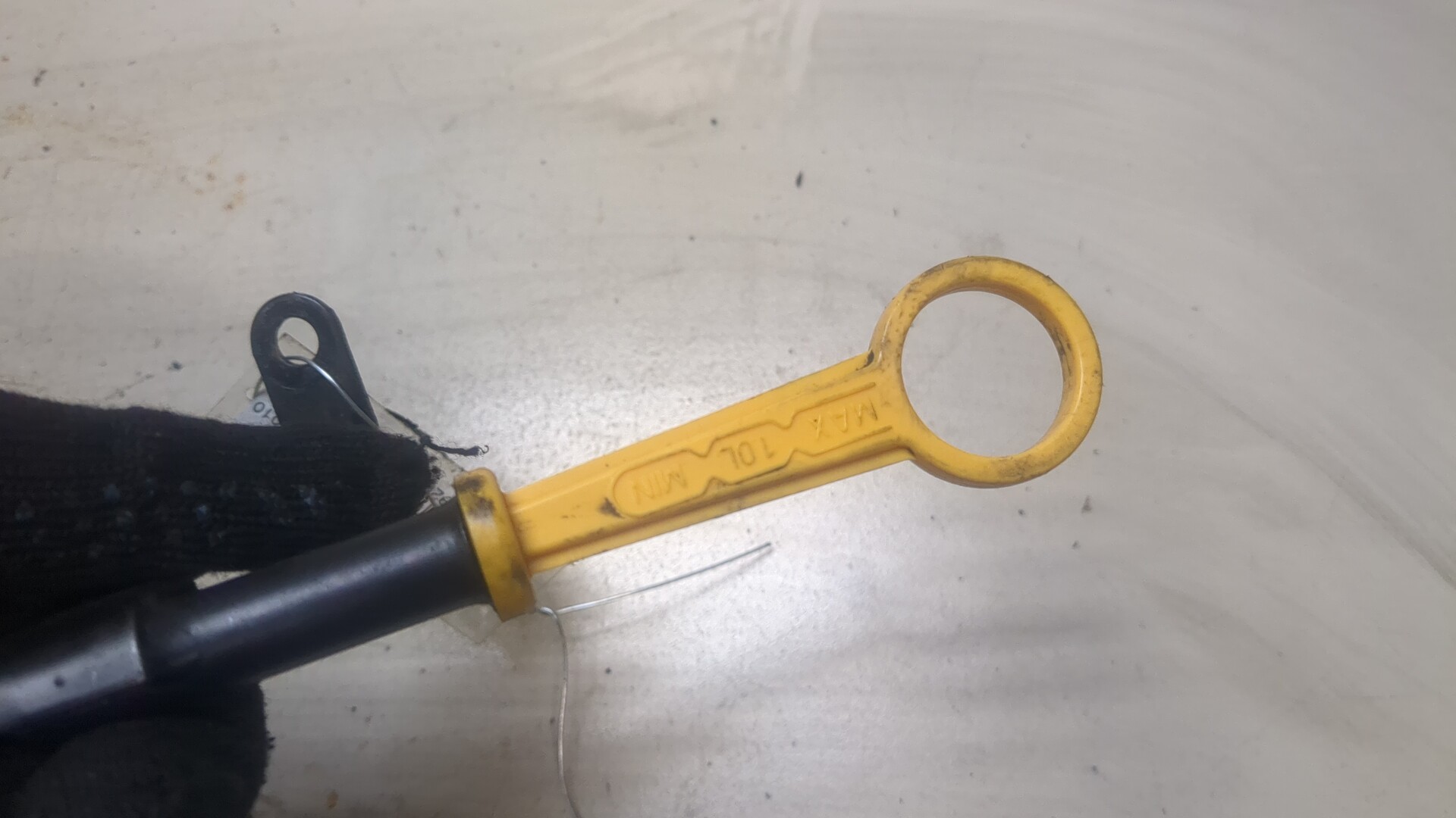 Щуп масляный двигателя