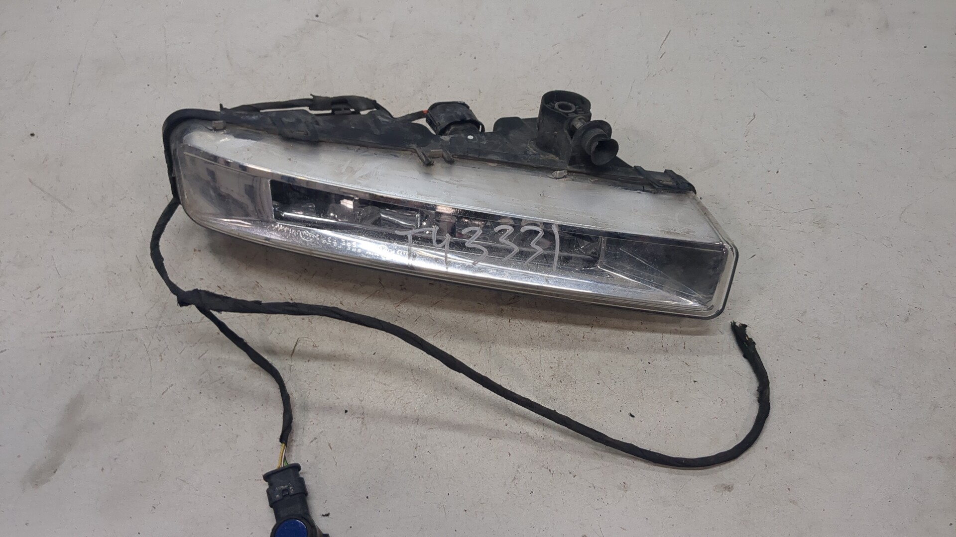 Фара противотуманная правая