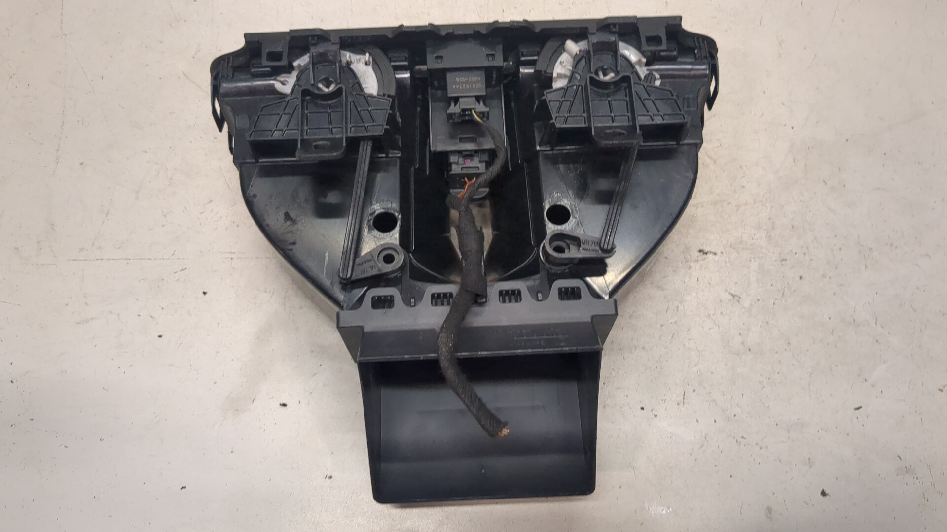 Дефлектор воздушный