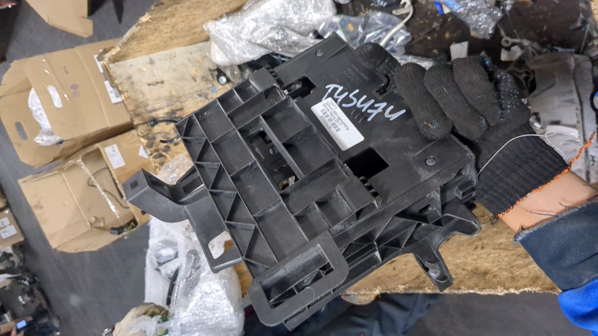 Кронштейн (сопут. товар)