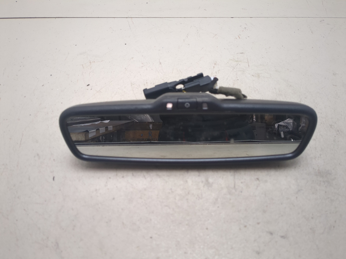 Зеркало заднего вида