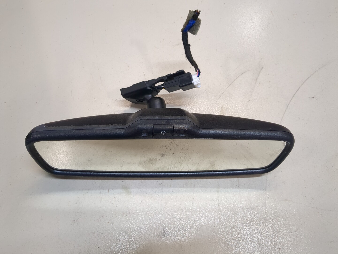 Зеркало заднего вида