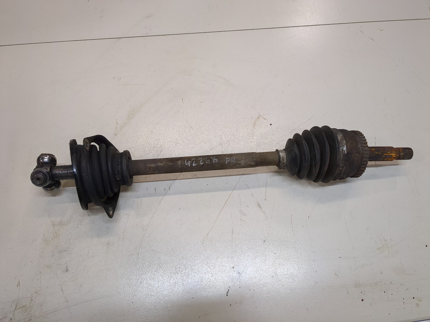 Полуось передняя левая