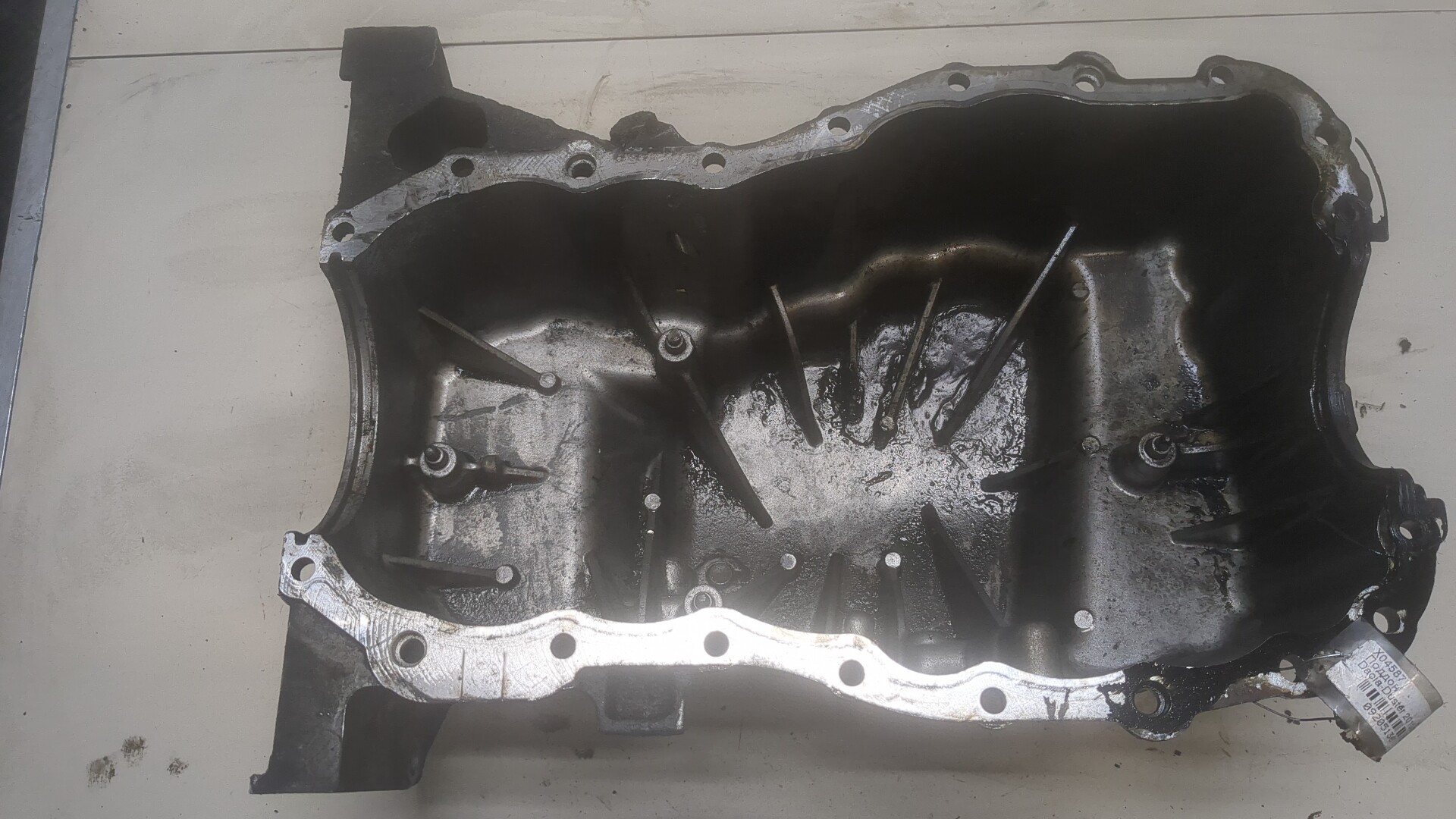 Поддон масляный двигателя (картер)