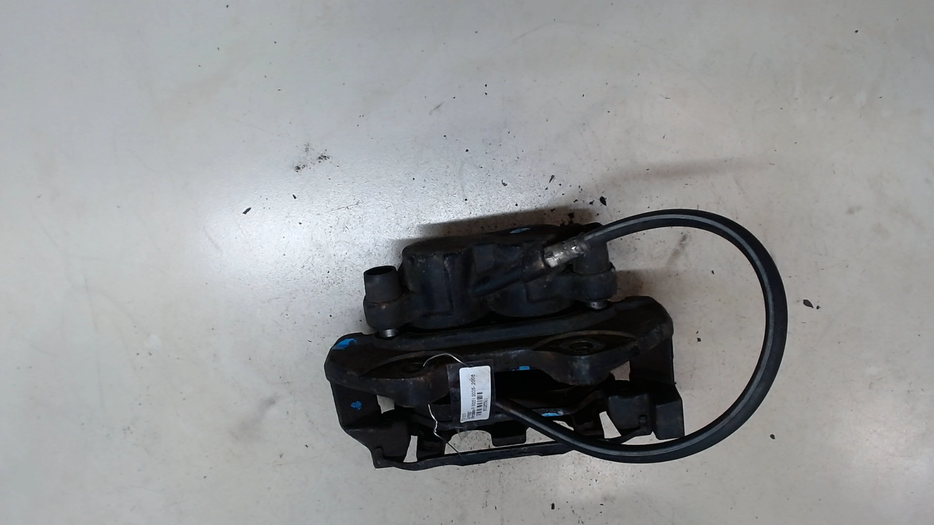 Суппорт передний левый