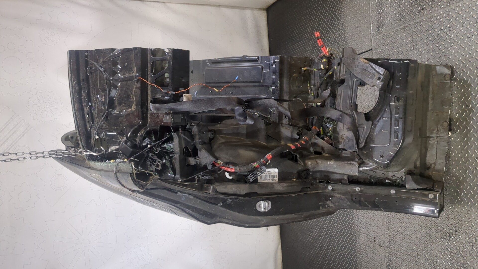 Кузовной элемент