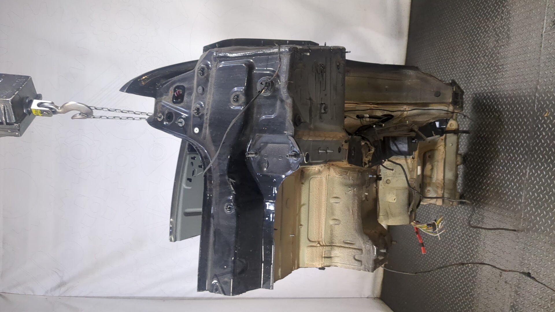 Кузовной элемент