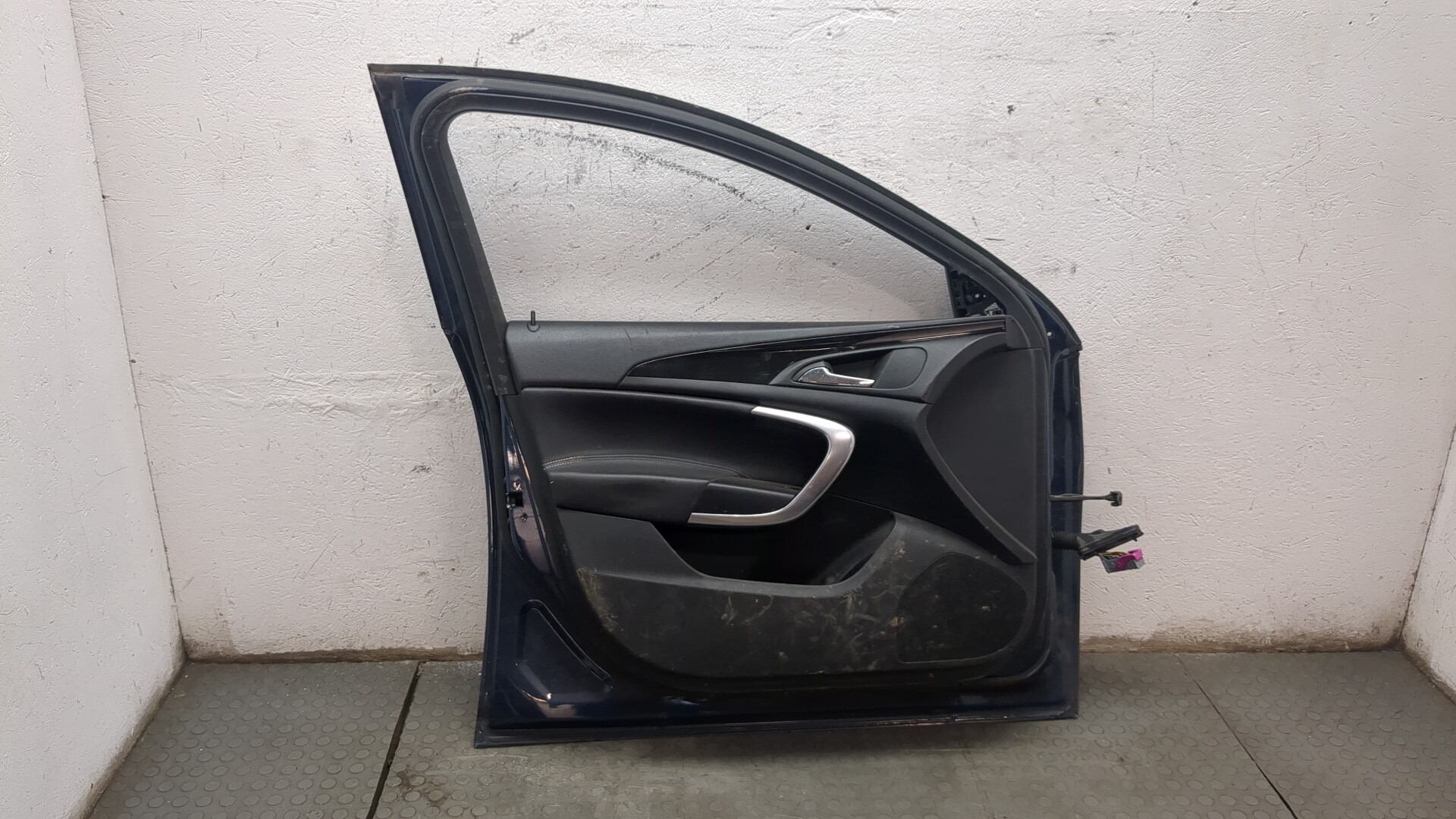 Дверь передняя левая