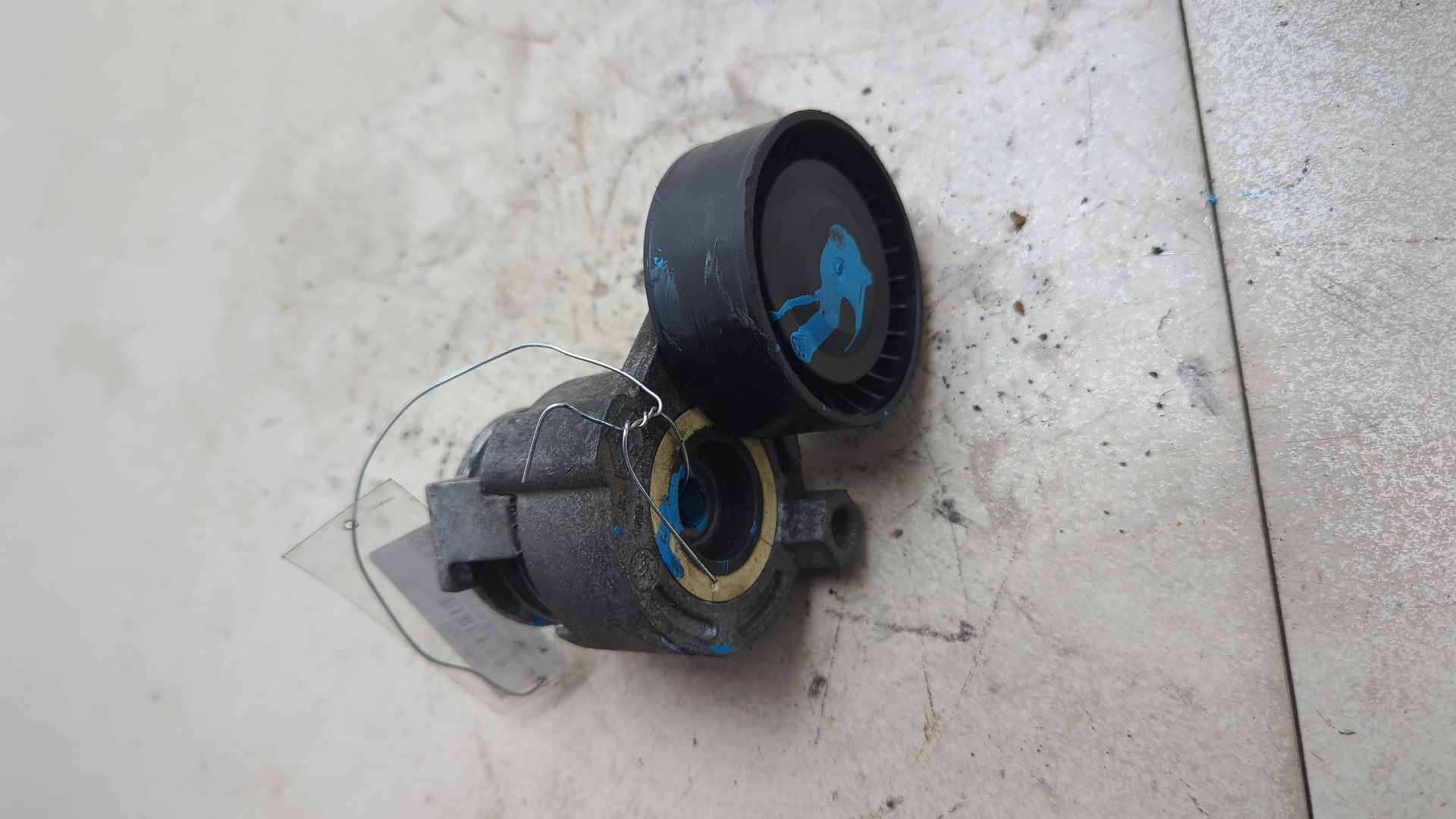 Натяжитель ремня