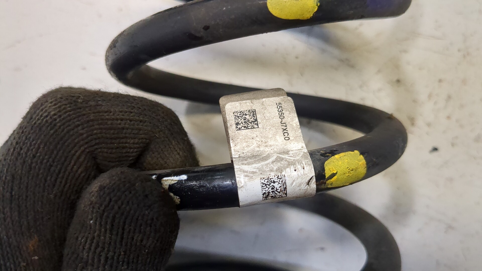 Пружина задняя