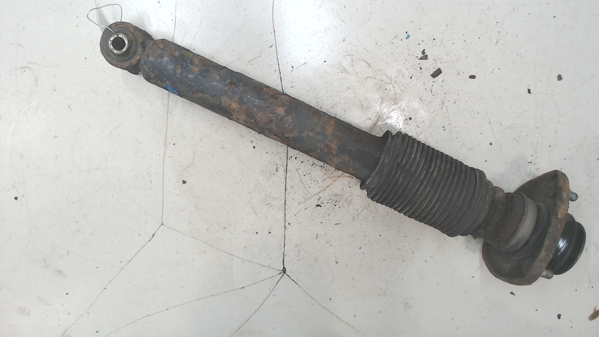 Амортизатор задний (стойка)