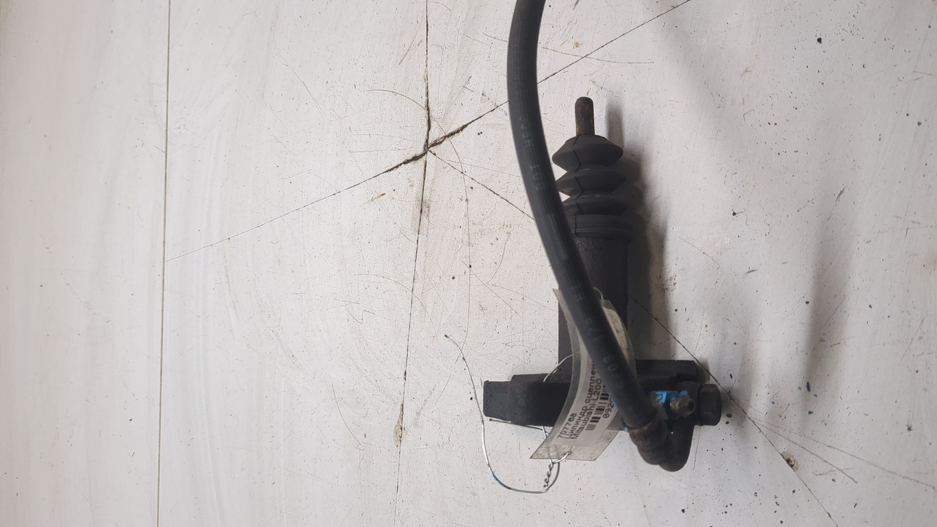 Цилиндр сцепления рабочий