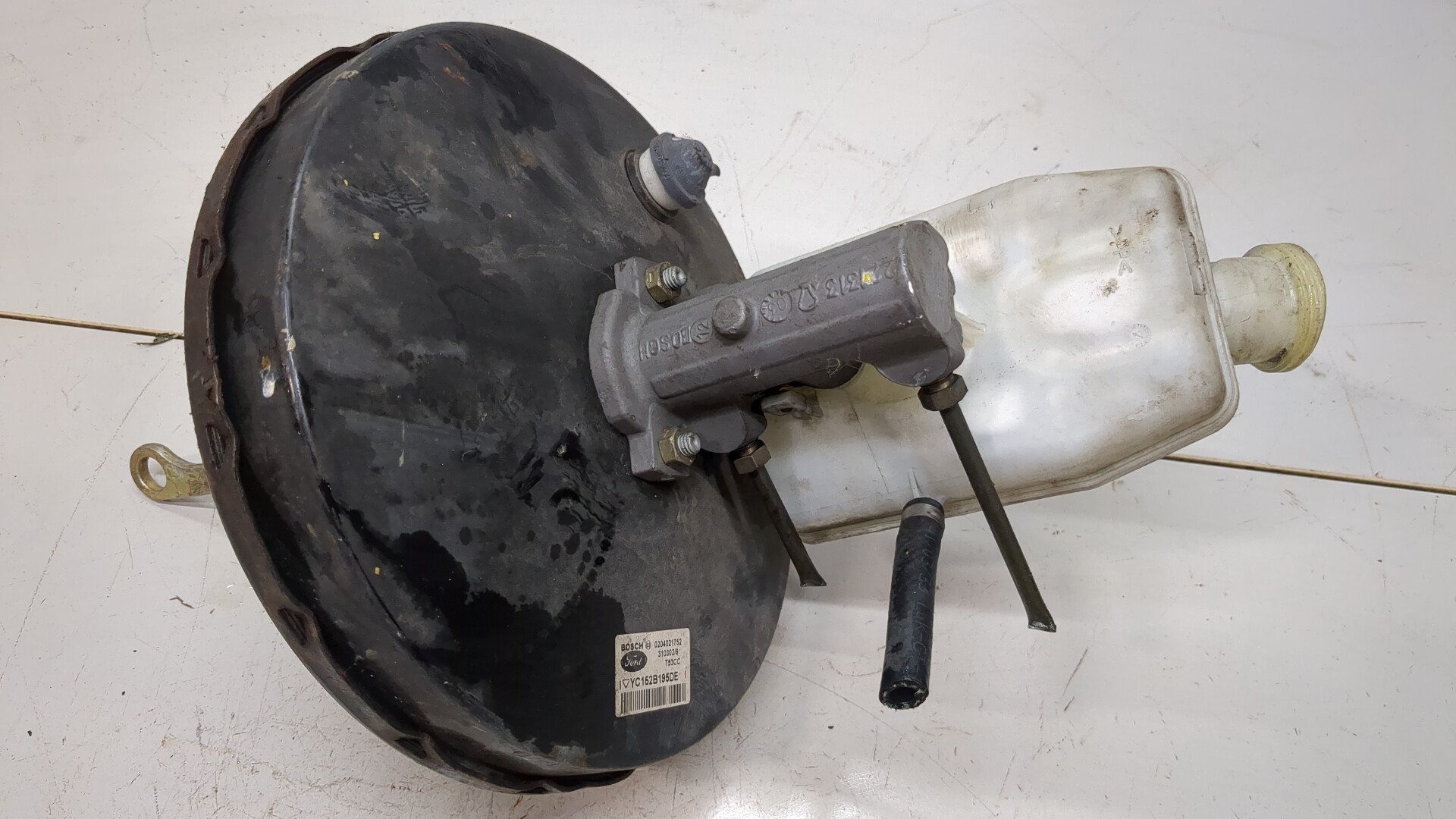 Цилиндр тормозной главный