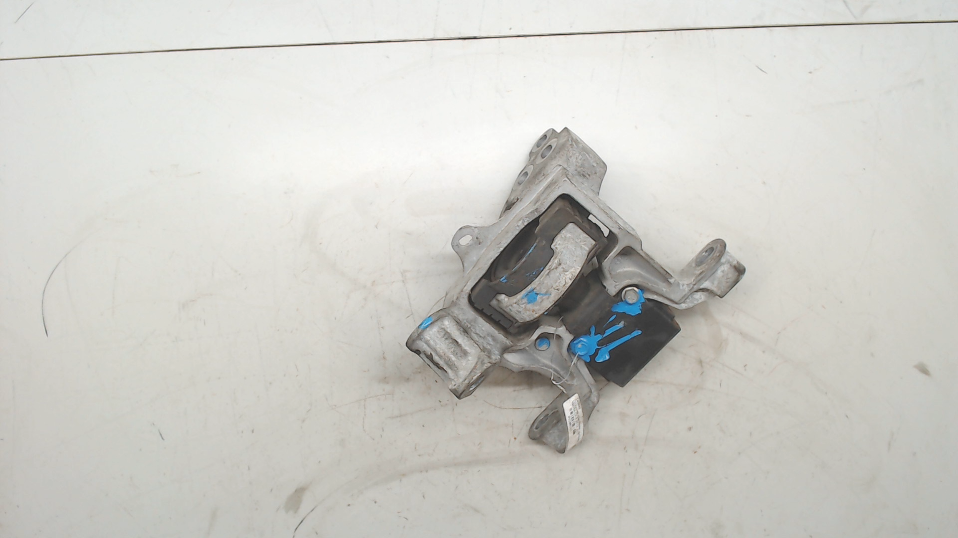 Опора двигателя