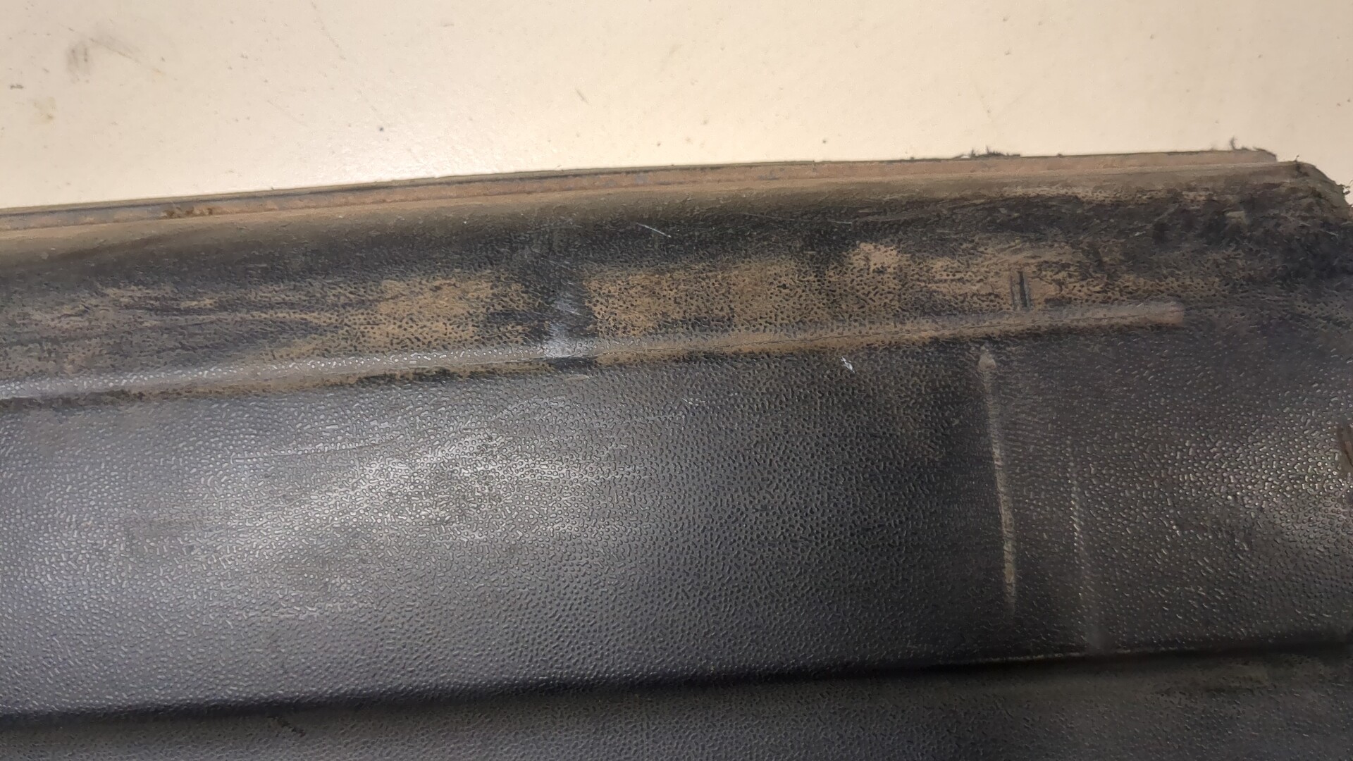 Молдинг двери