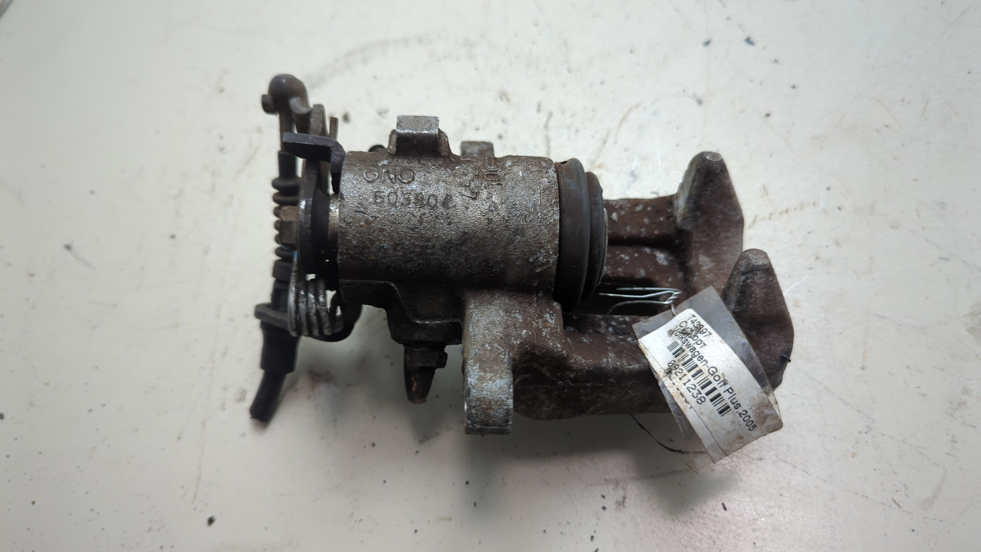 Суппорт задний правый