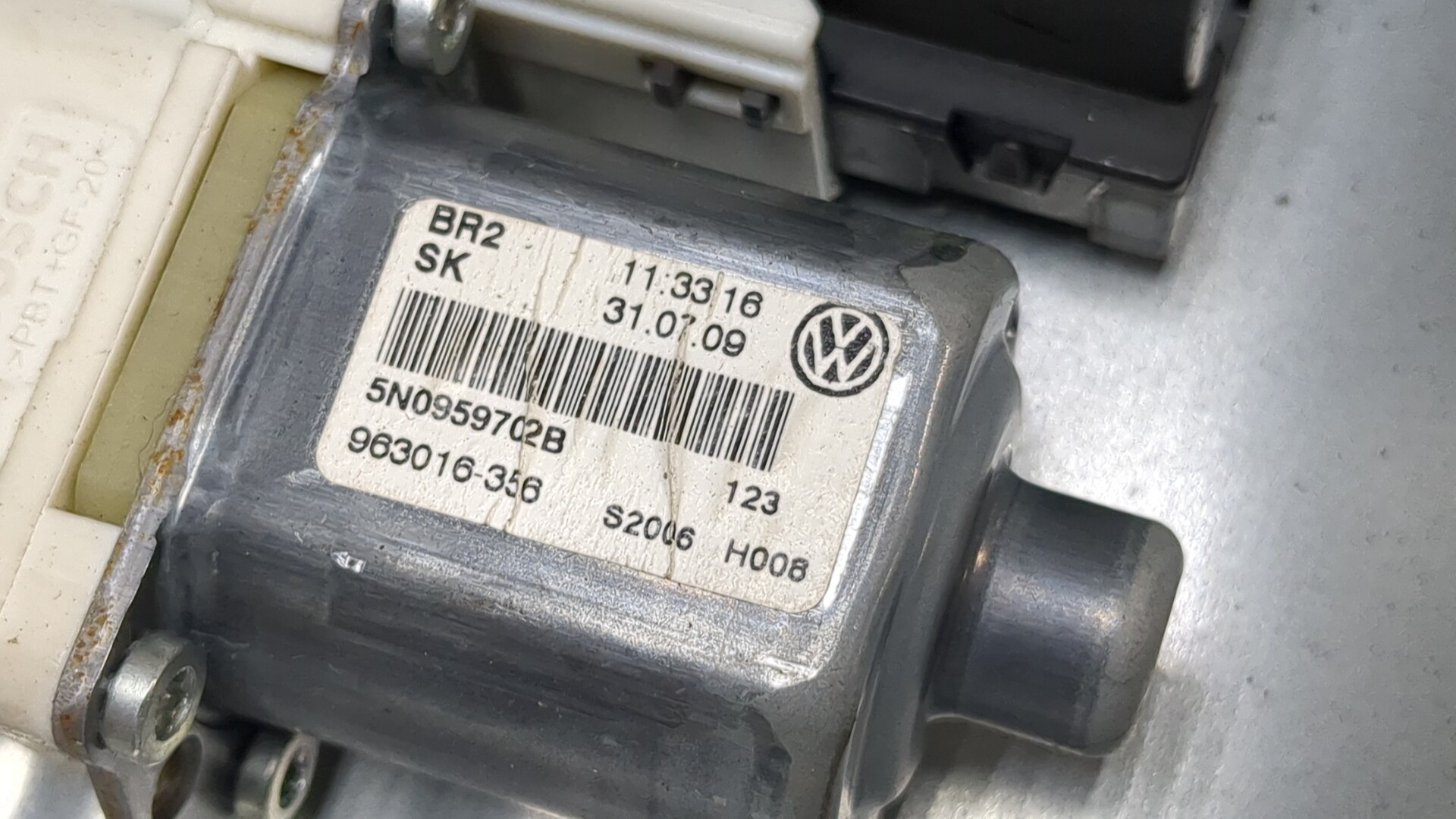 Стеклоподъемник электр. передний левый