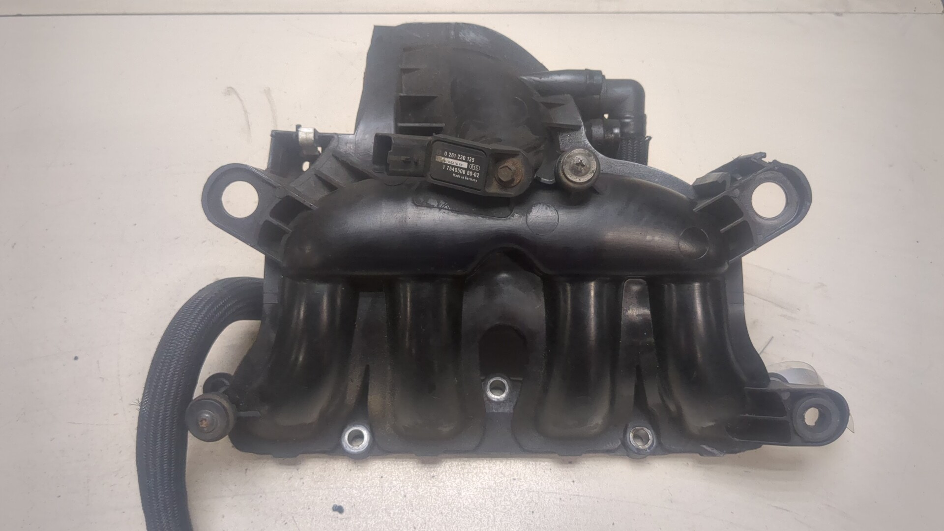 Коллектор впускной