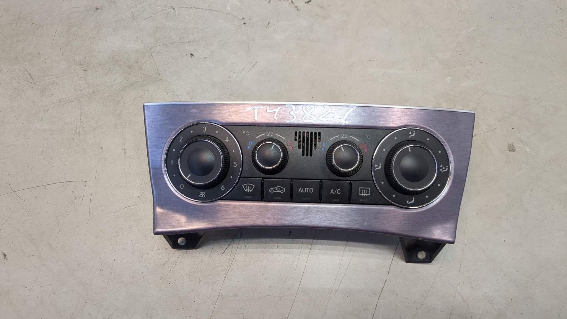 Переключатель отопителя