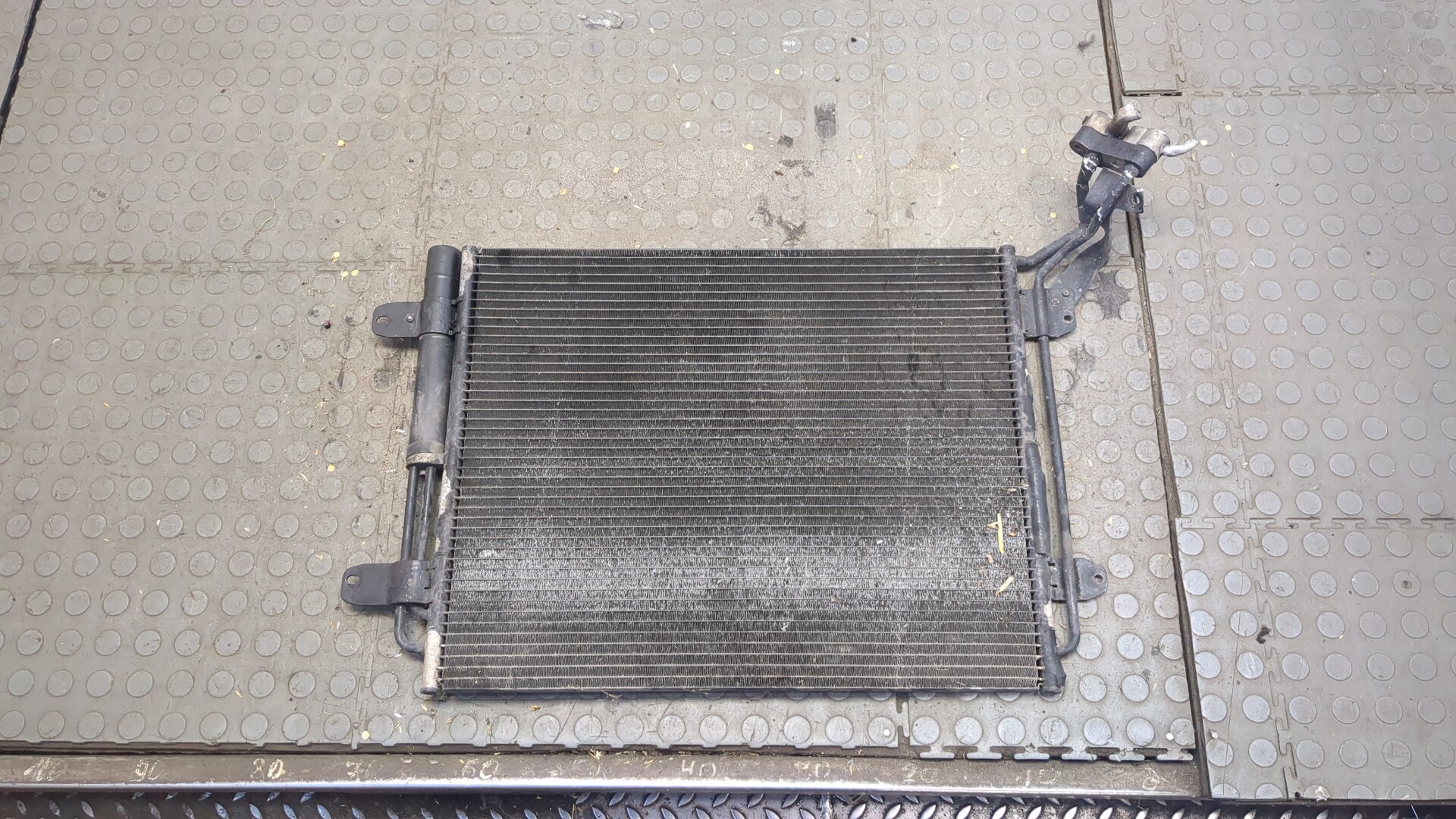 Радиатор кондиционера / конденсер