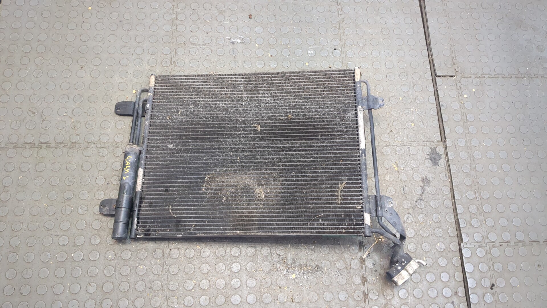 Радиатор кондиционера / конденсер