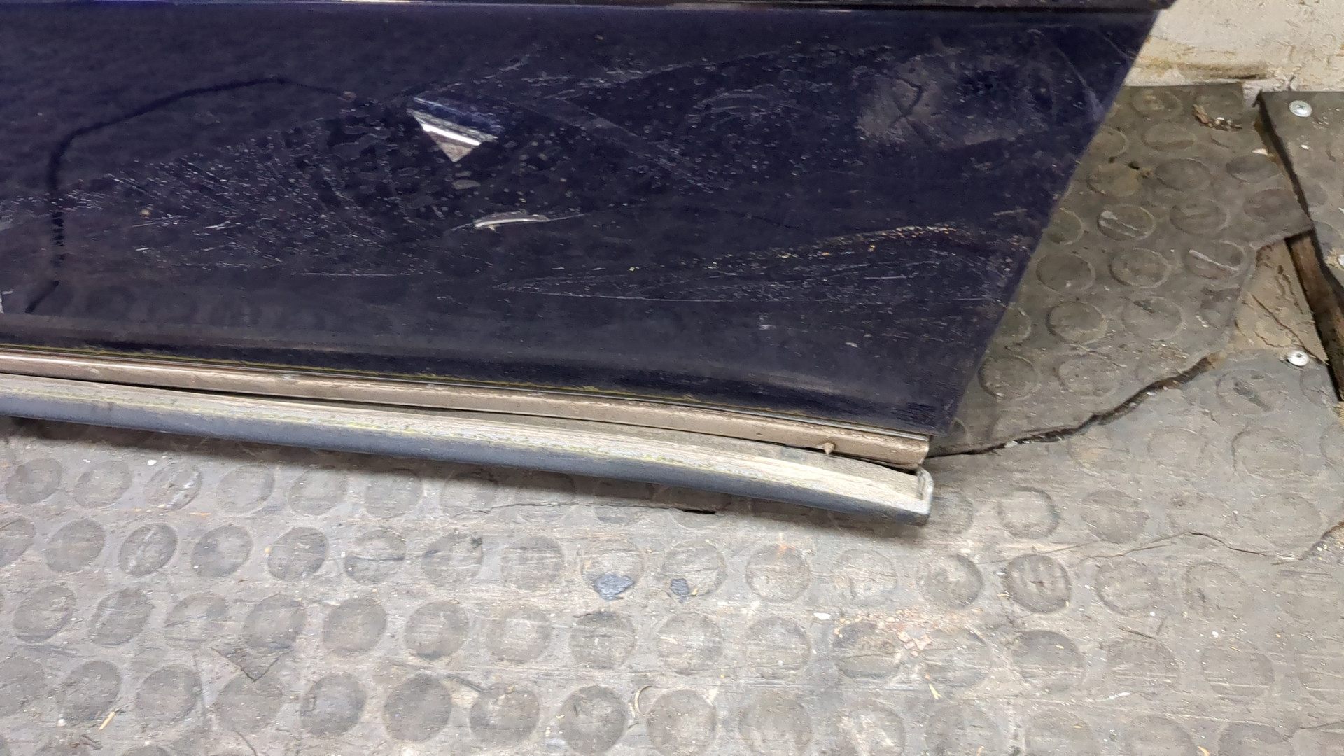 Дверь задняя левая