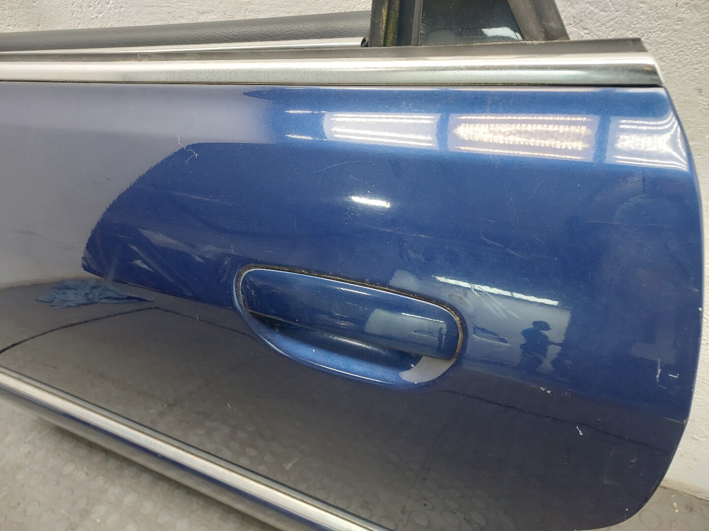 Дверь задняя левая