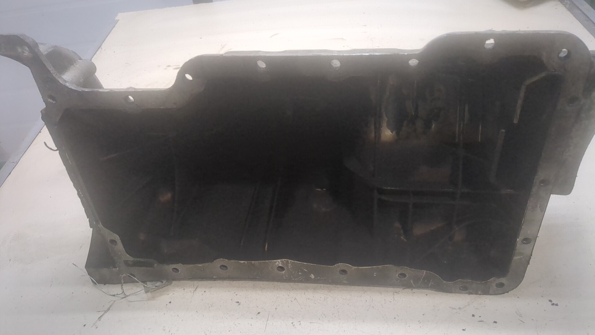 Поддон масляный двигателя (картер)