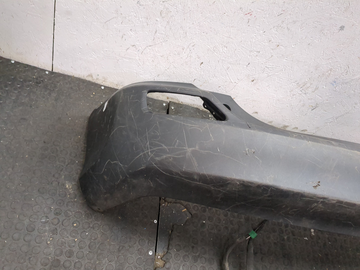 Бампер задний