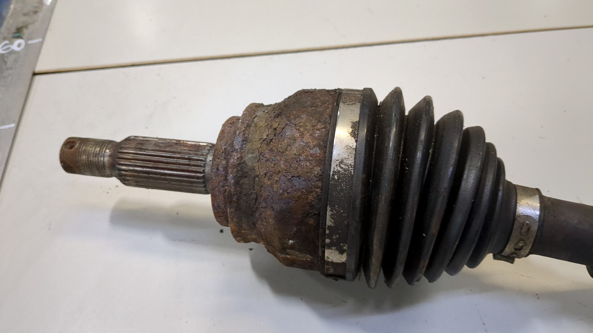 Полуось передняя правая