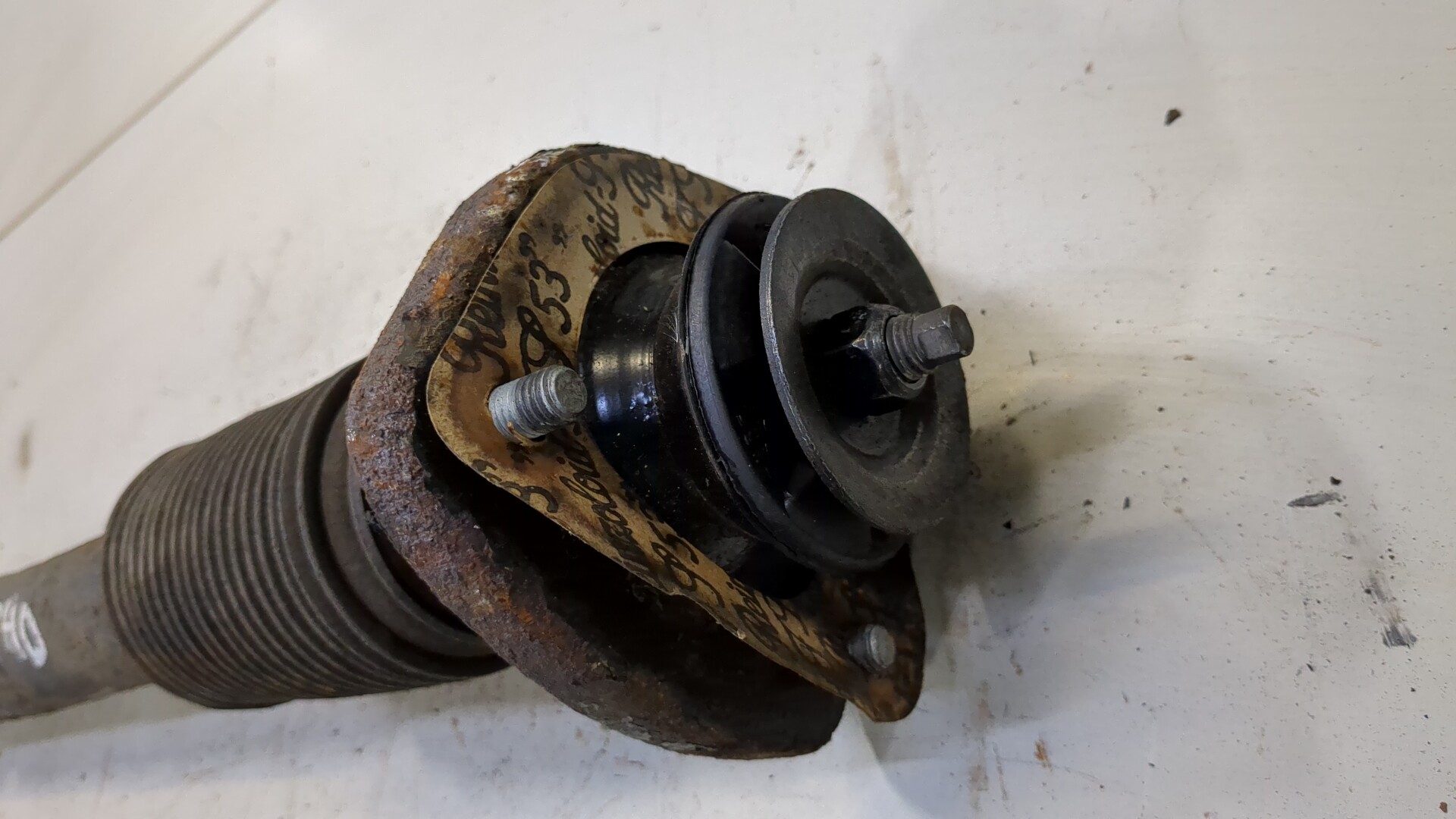 Амортизатор задний (стойка)