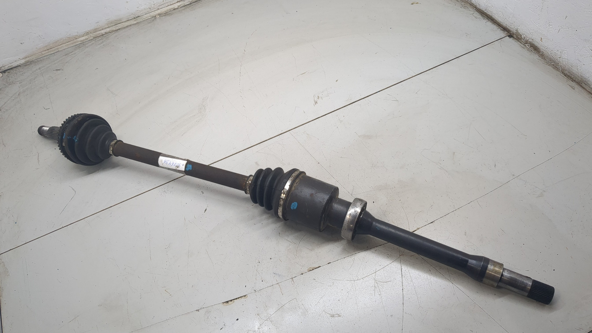 Полуось передняя правая