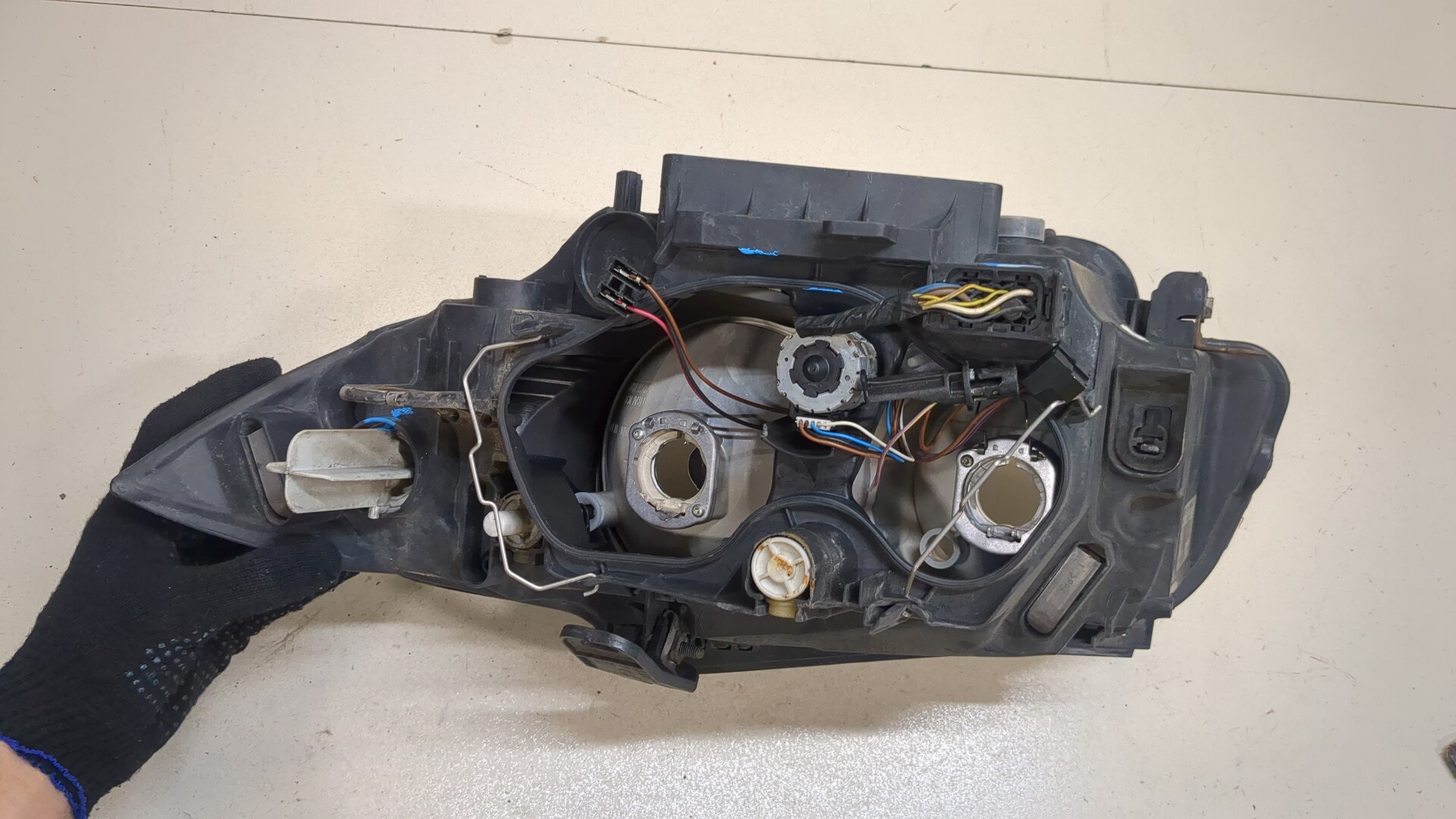 Фара правая