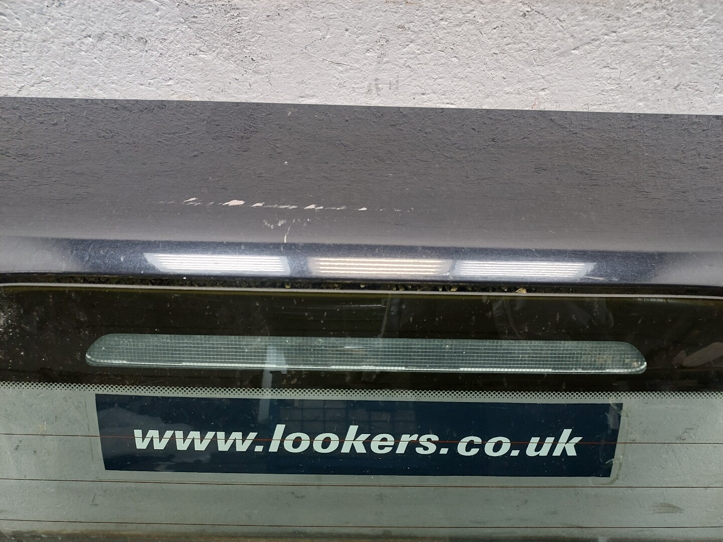 Дверь багажника