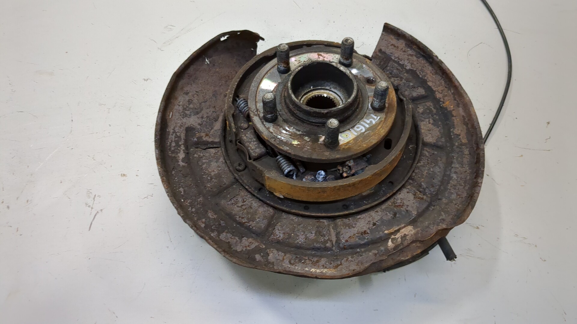 Кулак поворотный задний правый