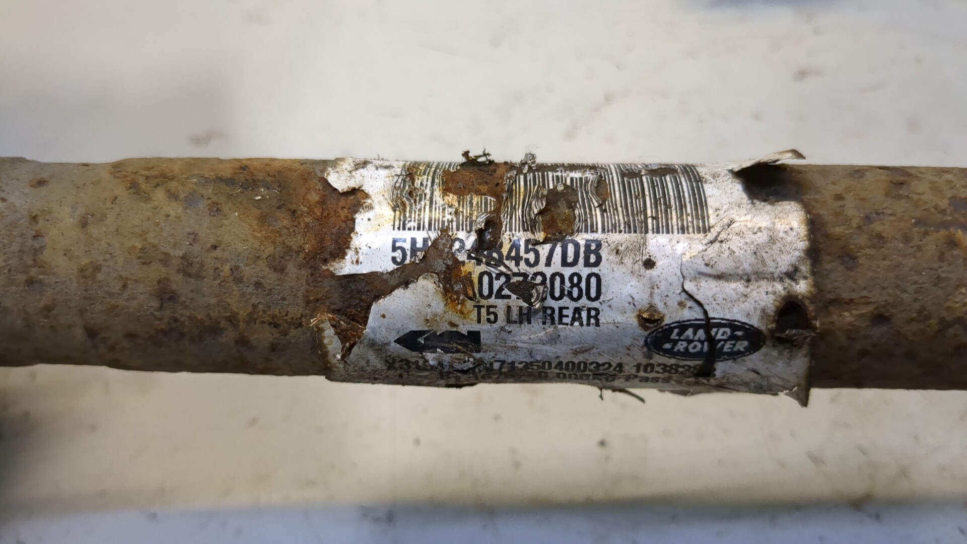 Кулак поворотный задний левый