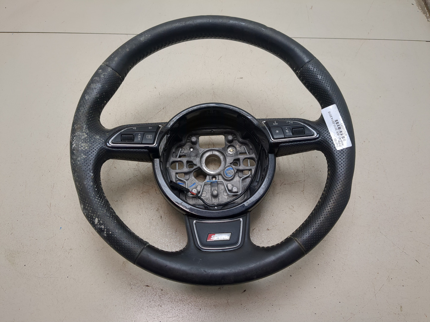 Рулевое колесо (руль)