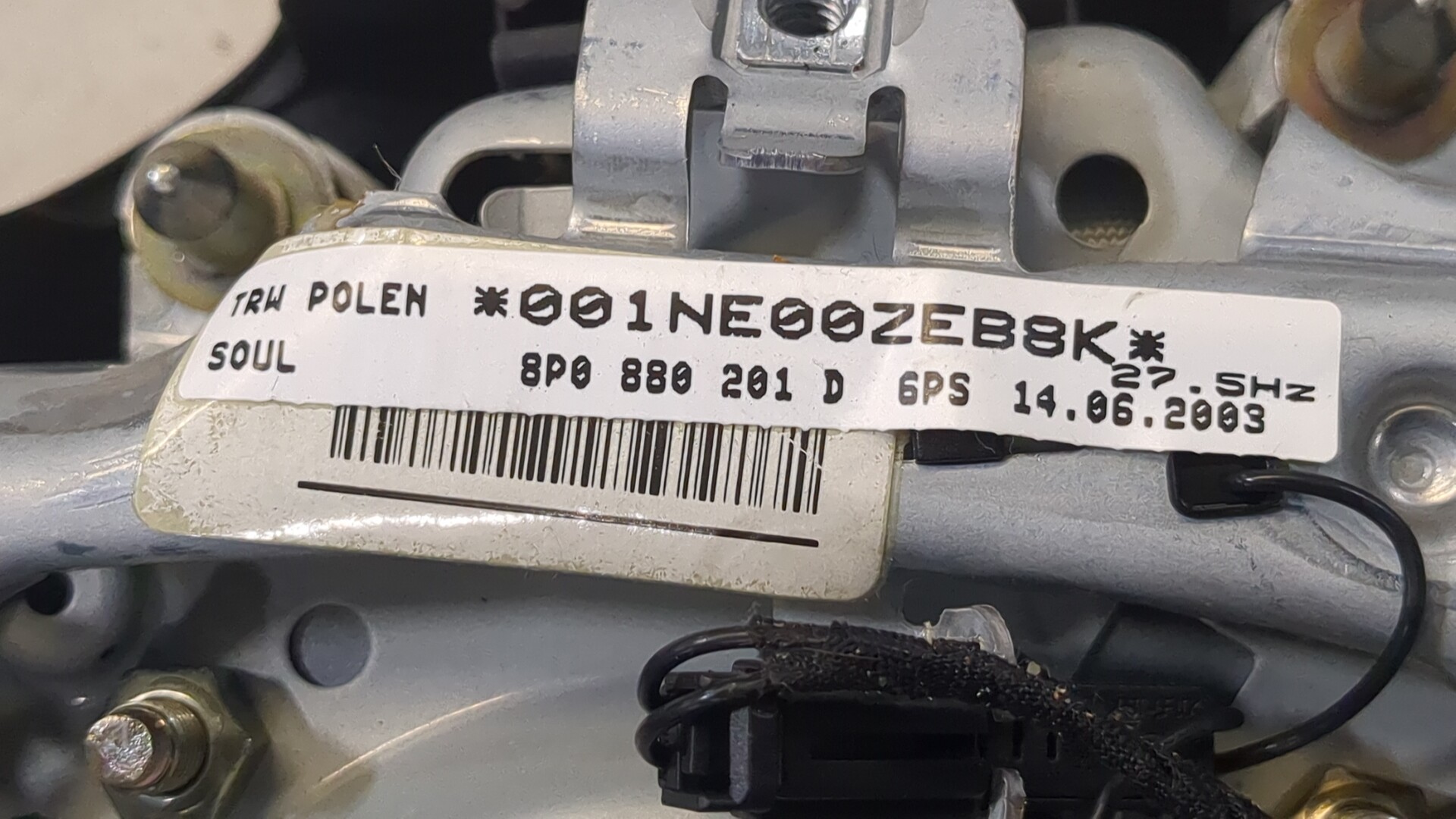 Подушка безопасности в рулевое колесо