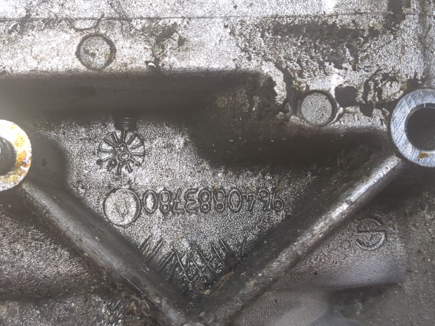 Кронштейн генератора