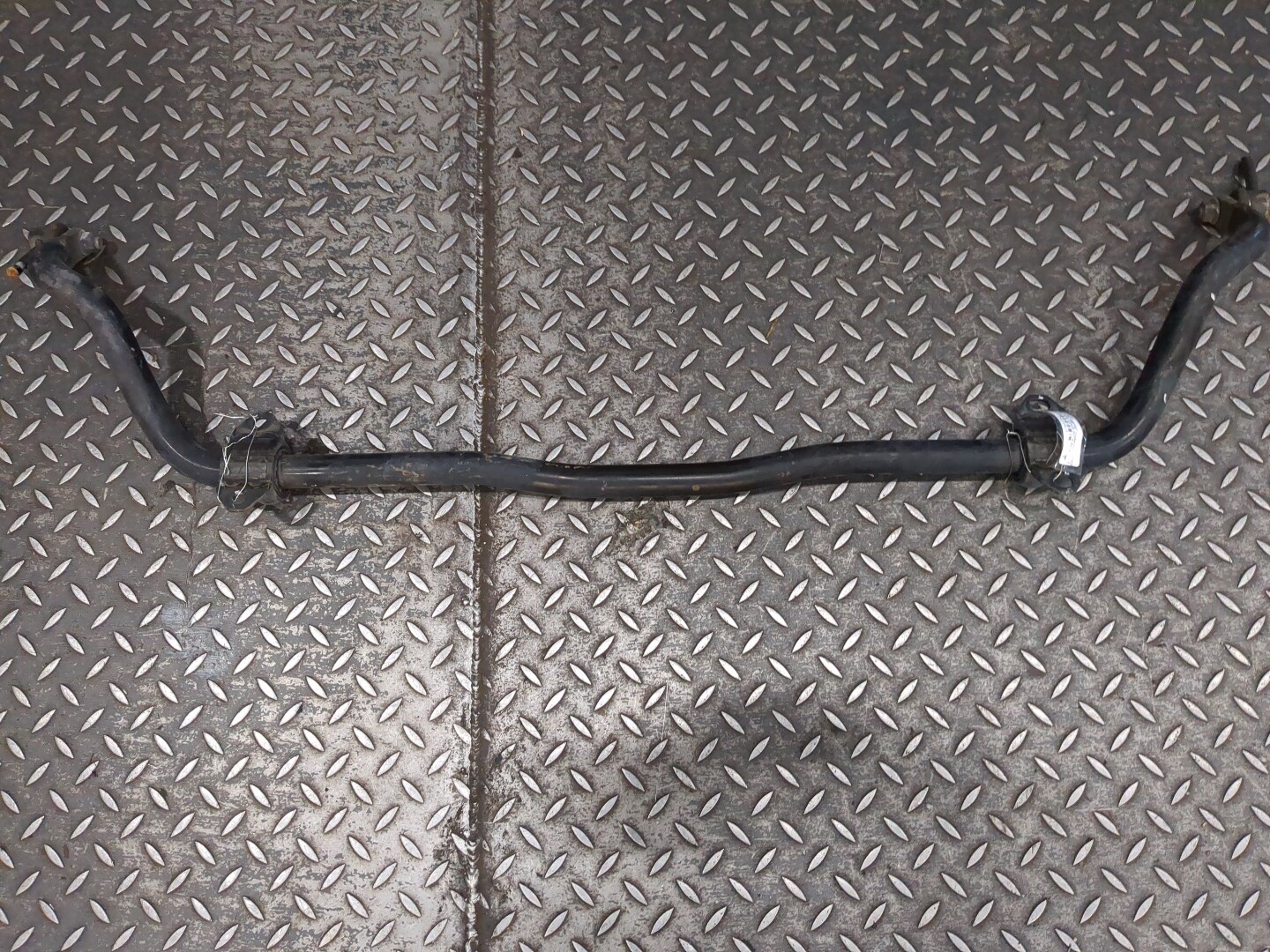 Стабилизатор передний