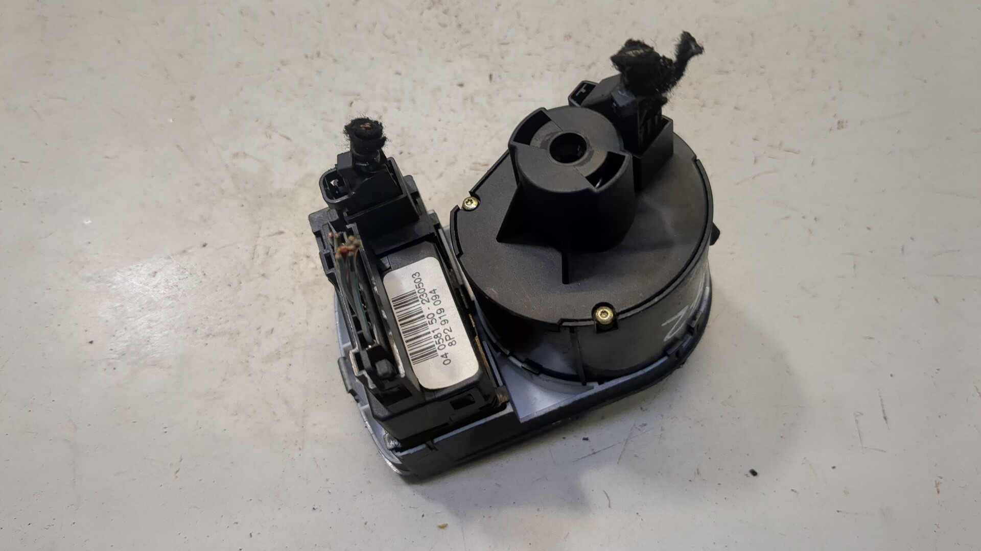 Переключатель света фар