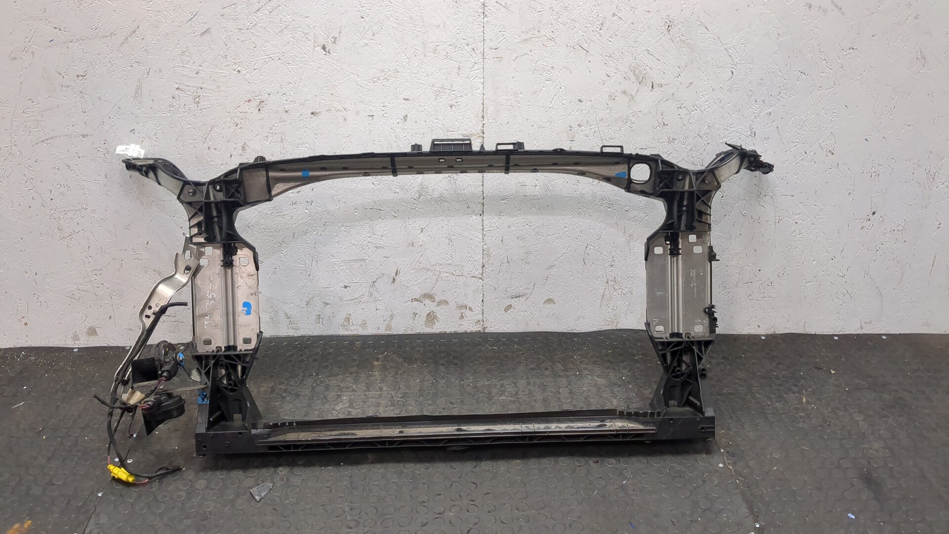 Панель передняя (телевизор)