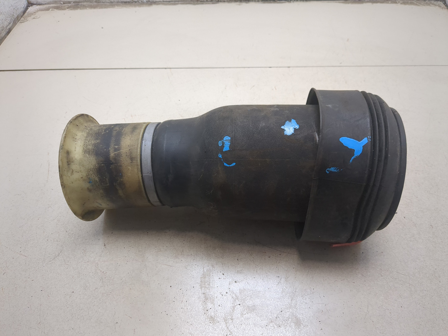 Воздушная подушка (опора пневматическая)