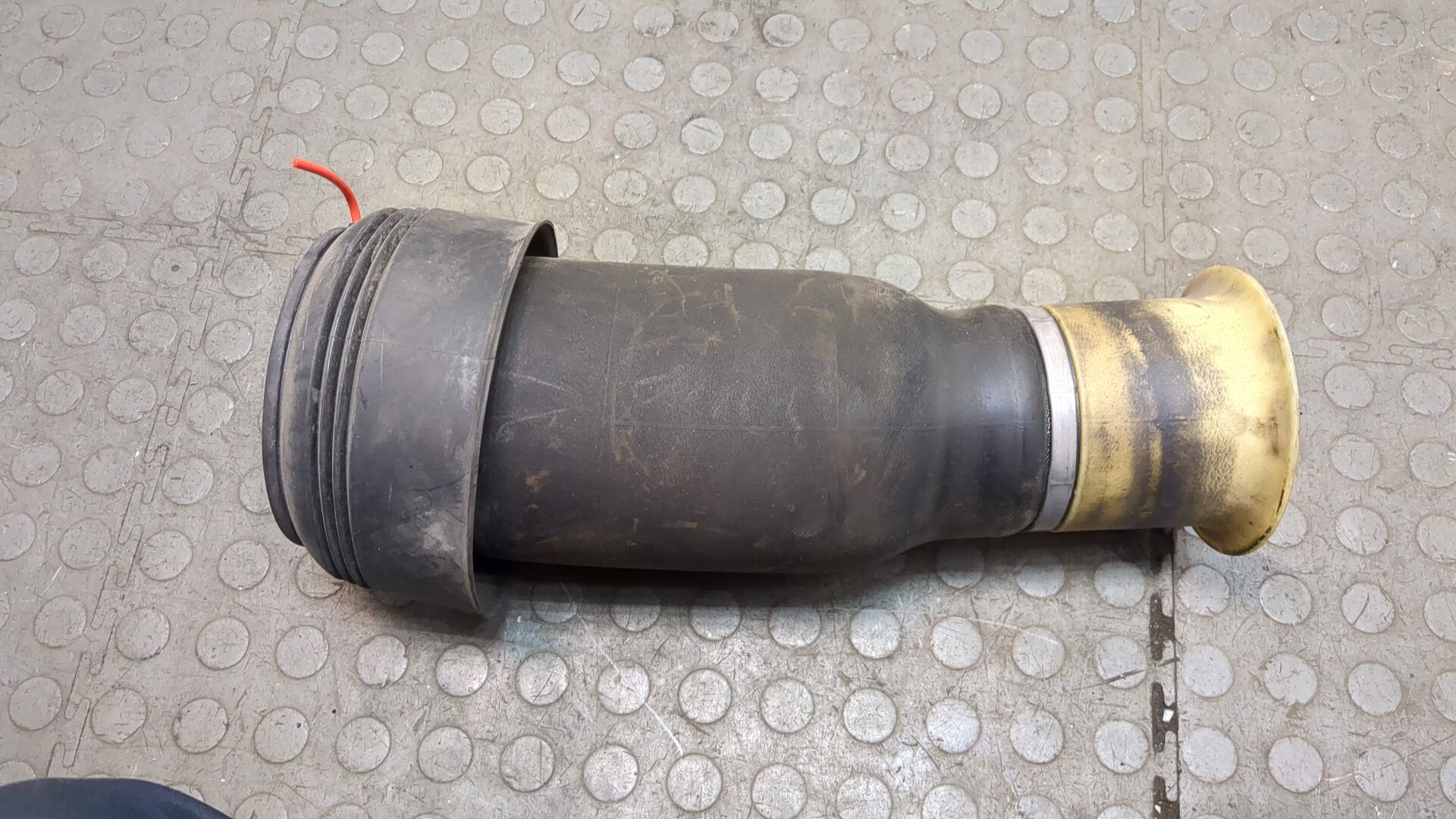 Воздушная подушка (опора пневматическая)