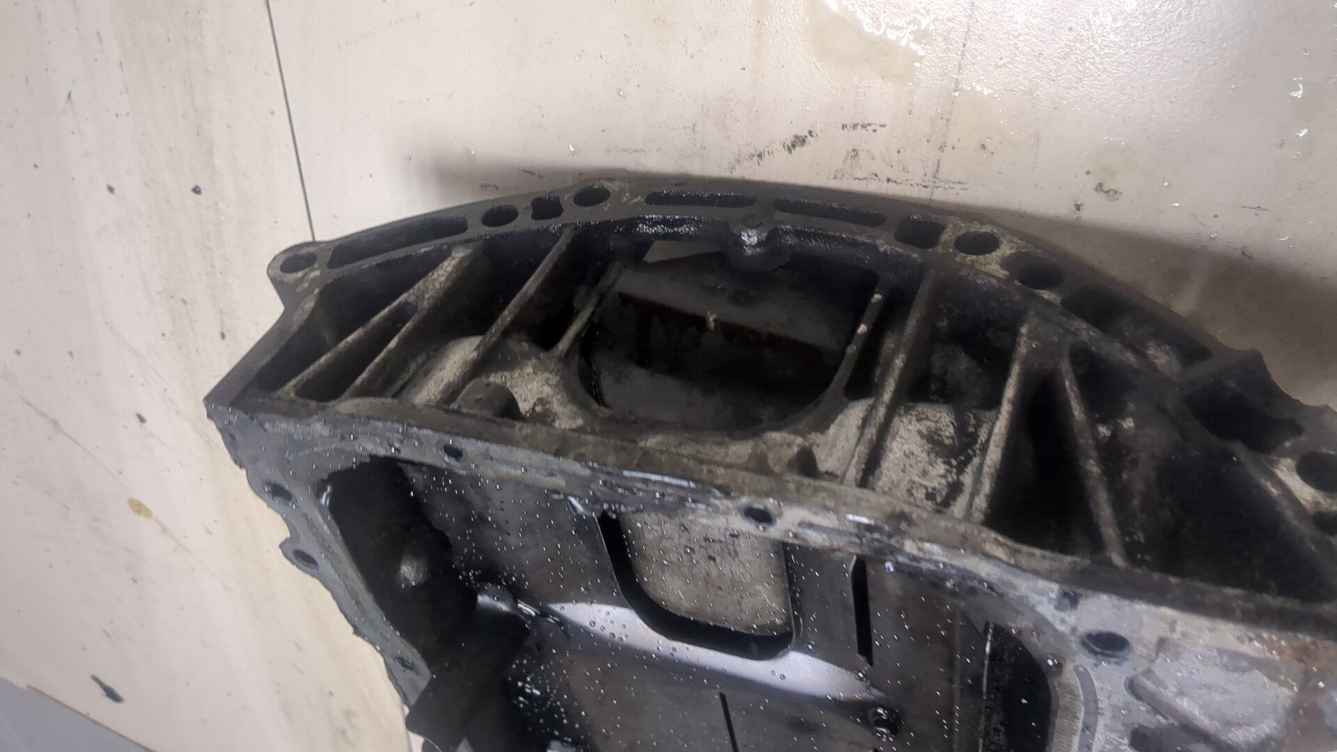 Поддон масляный двигателя (картер)