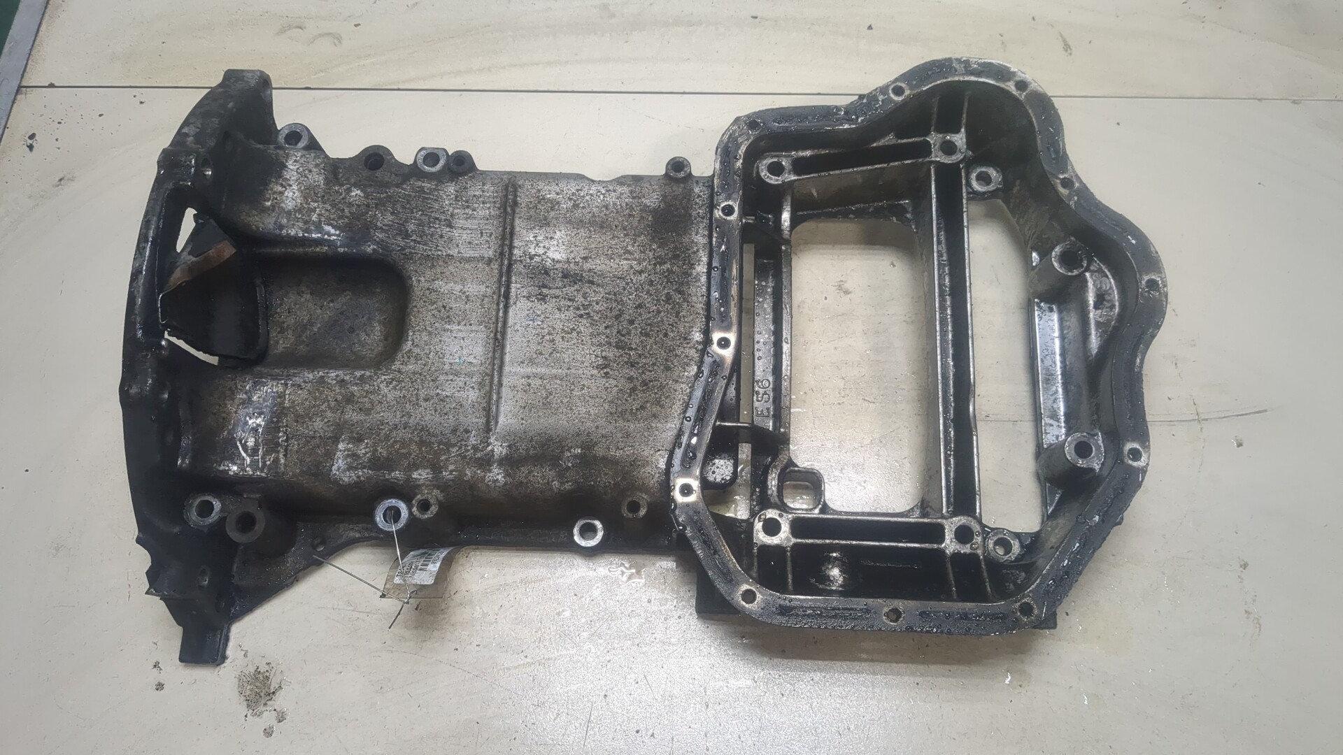 Поддон масляный двигателя (картер)