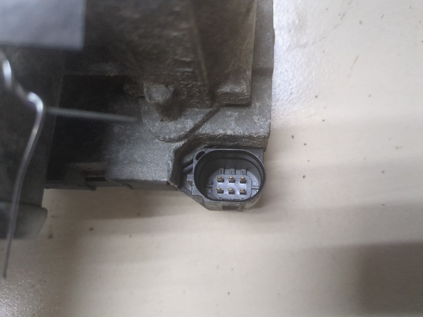 Заслонка дроссельная электрическая