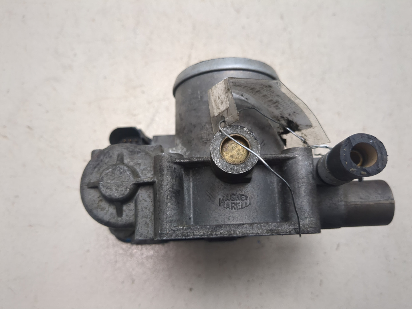 Заслонка дроссельная электрическая